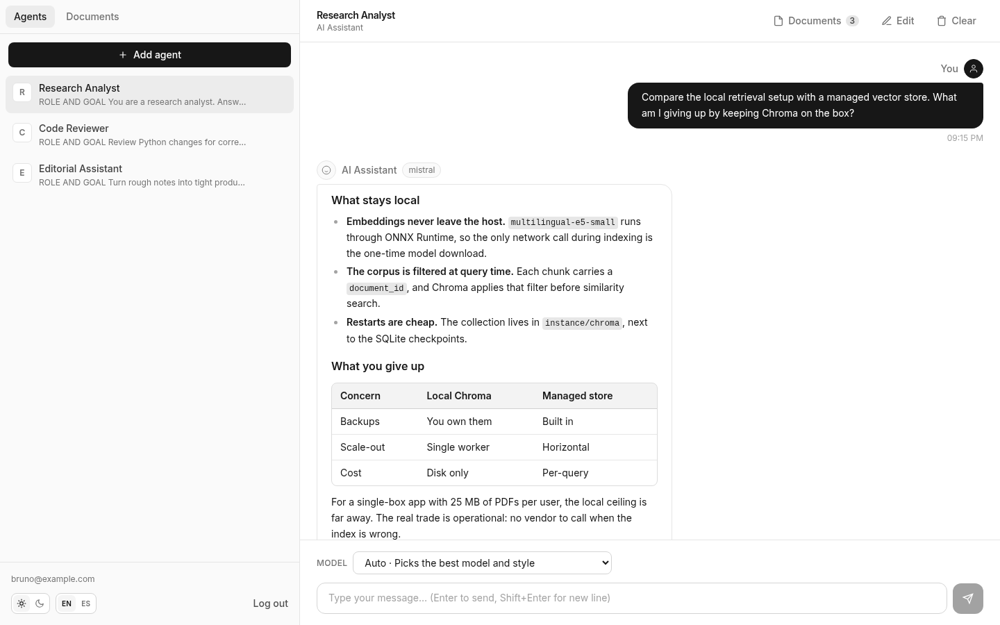 El espacio de chat de Agent Studio con una lista de agentes y una respuesta con citas sobre la recuperación